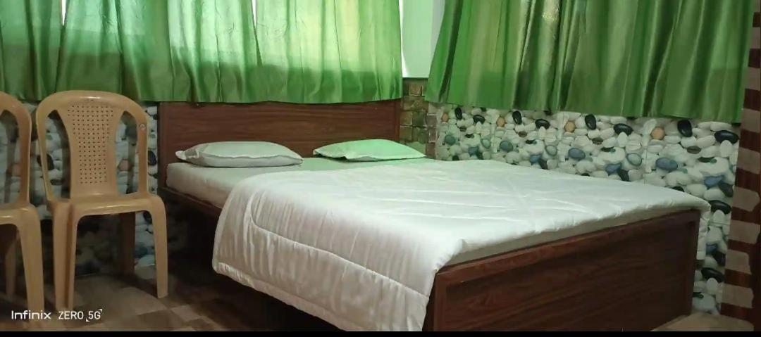 Sahil Lodge Akkalkot Akalkot المظهر الخارجي الصورة